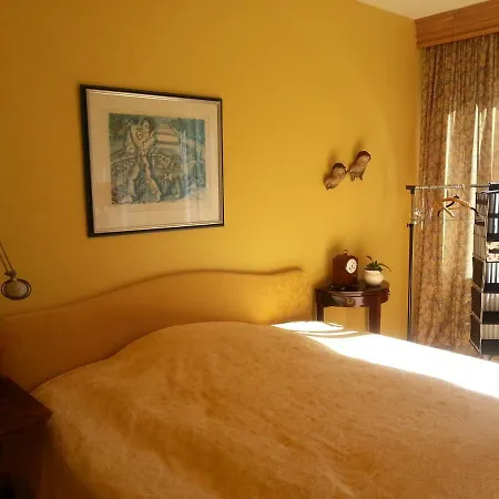 Homestay Luxurioeses Doppelzimmer In Oberkassel *