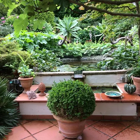 Luxurioeses Doppelzimmer In Oberkassel Homestay szállás Düsseldorf